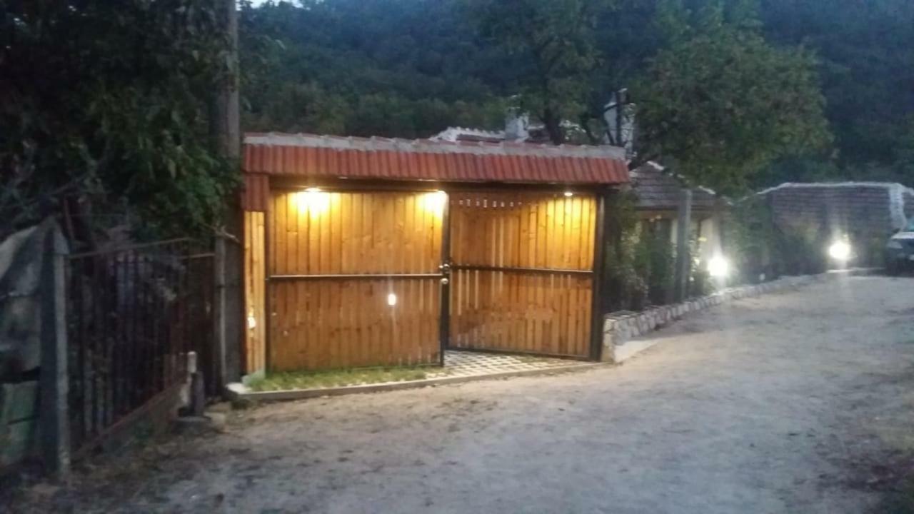 Guest House „Ivanovata house” Yanovets Buitenkant foto